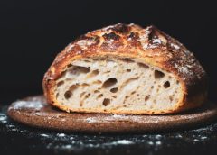 Вкусът на носталгията: Завръщане към истинския хляб със серията „Ретро“ на Симид